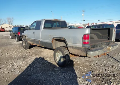 2000 Dodge Ram 2500 St from USA, damaged, VIN 1B7KF2368YJ161902